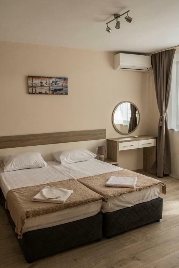 Margis Home Burgas Exterior photo